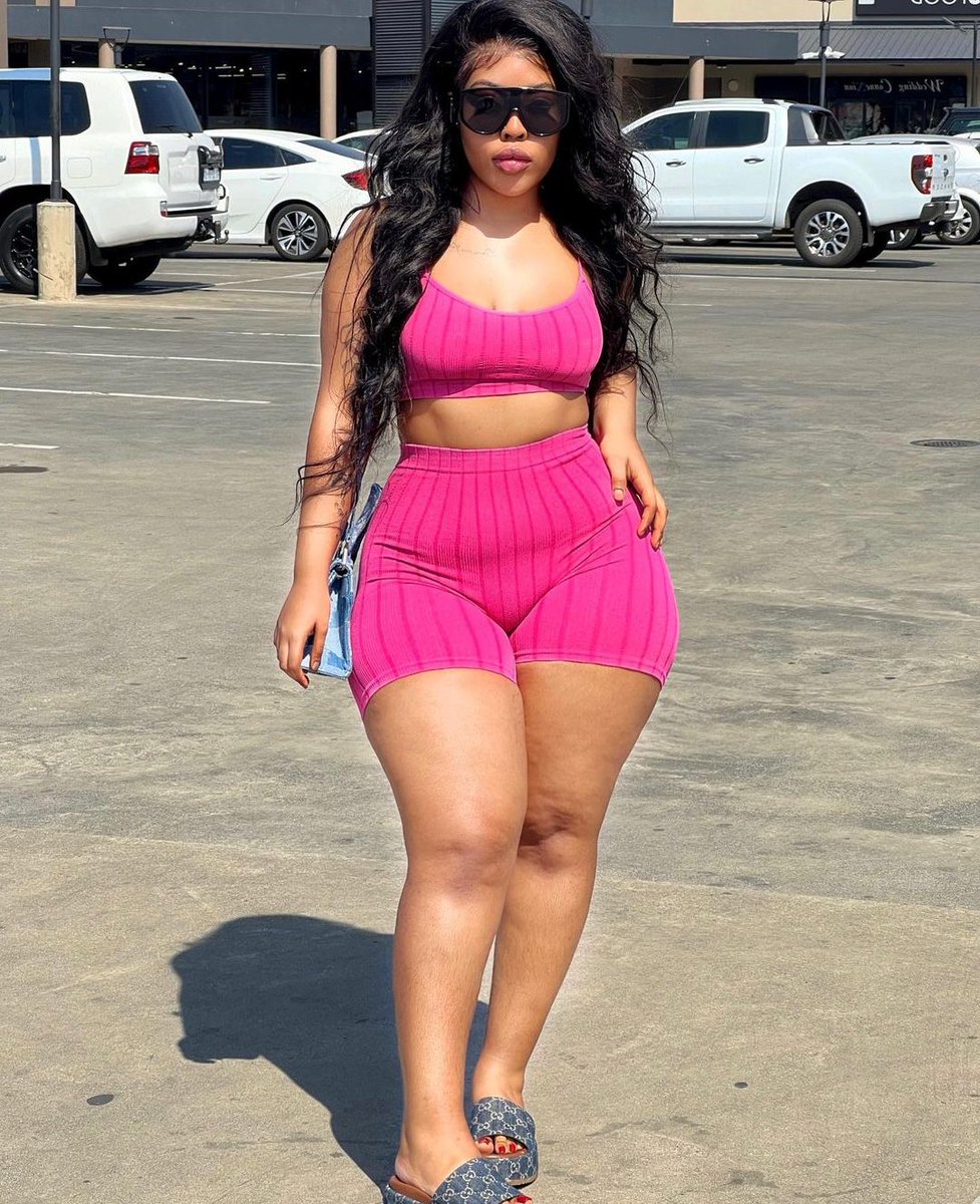 Queen blessing tweet media