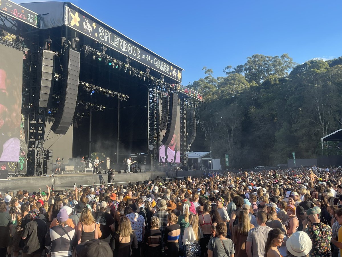 Skegss bring it home at the Amphitheatre 😍 #SITG2023 #splendourinthegrass #aussiemusic