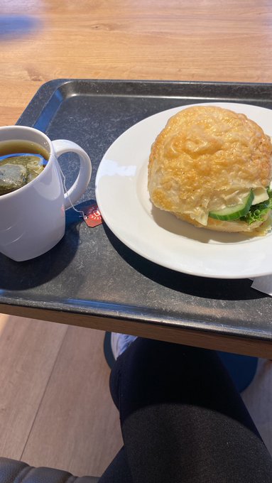 heute ma tee anstatt kaffee .. becaus es geht mir nicht so gut und zu wenig geschlafen https://t.co/<a href="/tag/domina"class="tags"><span>#domina</span></a><a href="/tag/kinky"class="tags"><span>#kinky</span></a><a href="/tag/stream"class="tags"><span>#stream</span></a><a href="/tag/camgirl"class="tags"><span>#camgirl</span></a><a href="/tag/big7"class="tags"><span>#big7</span></a><a href="/tag/camshow"class="tags"><span>#camshow</span></a>