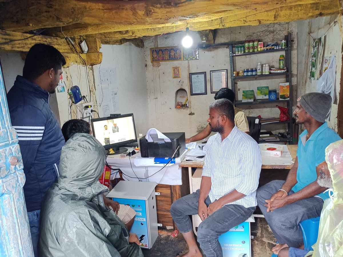 shivagandla7659's tweet image. Watching Live Session Launch of CSC Services by PACS From Kamareddy District Pedda Demi village, Telangana.     

#PACSasCSC
#CSC #Digitalindia
@CSCegov
@CSCTelangana
@AmitShahOffice 
@MinOfCooperatn