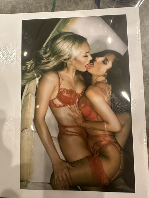 more Ricky&rsquo;s Room coming soon 😈 @RichelleKnupps @Rickybehavior https://t.co/LpceZmEXZY<a class="tags" target="_blank" title="On Twitter" href="/?out=eyJ0eXAiOiJKV1QiLCJhbGciOiJIUzUxMiJ9.eyJpYXQiOjE3MjAyNzExODYsImlzcyI6InR3cG9ybnN0YXJzLmNvbSIsIm5iZiI6MTcyMDI3MTE4NiwiZXhwIjoxNzUxODA3MTg2LCJyZWRpcmVjdF91cmwiOiJodHRwczovL3R3aXR0ZXIuY29tL1JpY2hlbGxlS251cHBzIn0.k2TRIKHId1u8DxAYVWj4ca66a-T5f25STBHHL60rF_wFXySU1S2_0CkEryGaxEAz-LwH_QQmnO-pZ8hr_VDrXw">@RichelleKnupps</a><a href="/tag/jules2"class="tags"><span>#jules2</span></a>