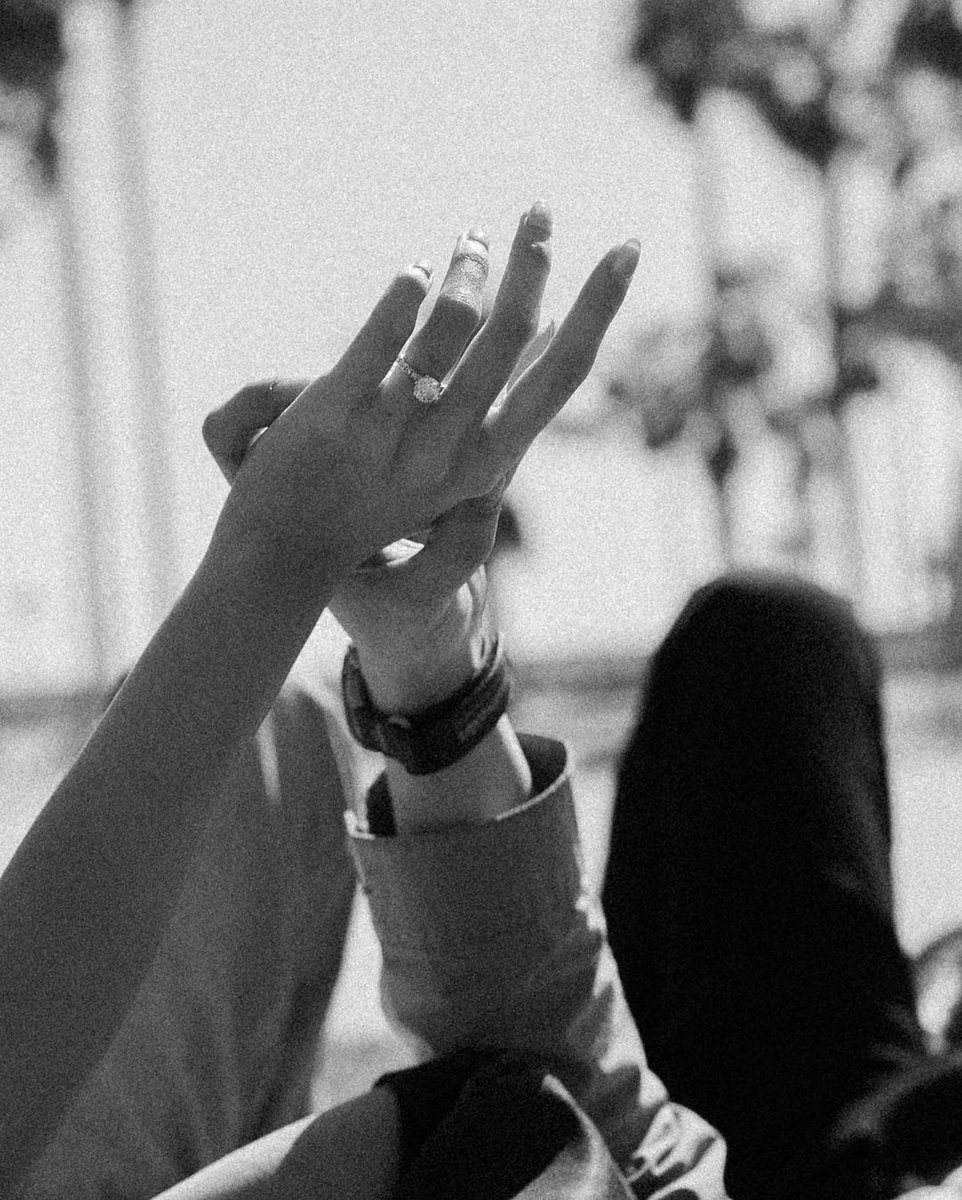 tius_day's tweet photo. Blacks and whites.🤍🖤 @AtaydeArjo
@mainedcm #MaineMendoza https://t.co/fDiJO10yQs