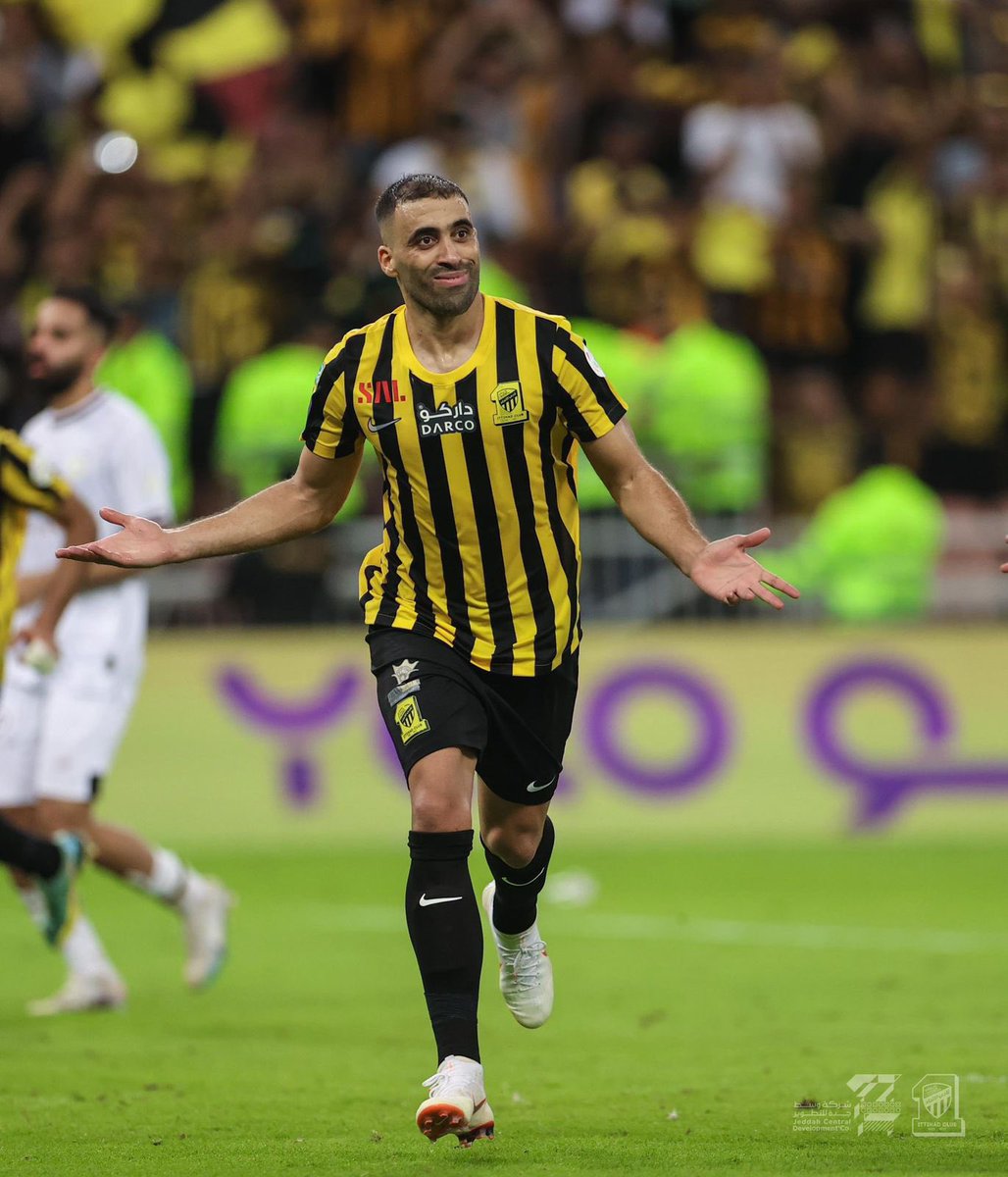 gowher9999's tweet image. تكفون ي عالم شفولي حل ف حب ذا الادمي 💛🖤