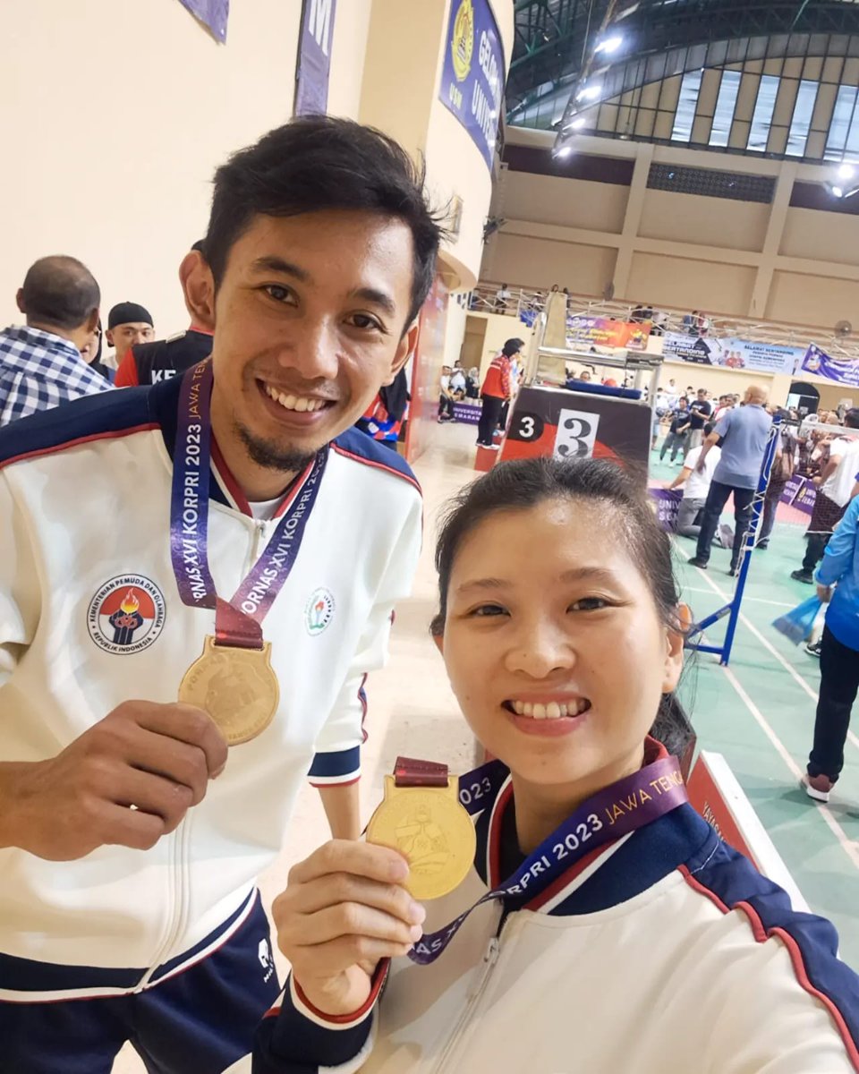 Debbysusanto89's tweet photo. Saat masa Paceklik , kami mewakili sektor ganda campuran naik podium dulu ya 😜 https://t.co/SdSOXPCR7T