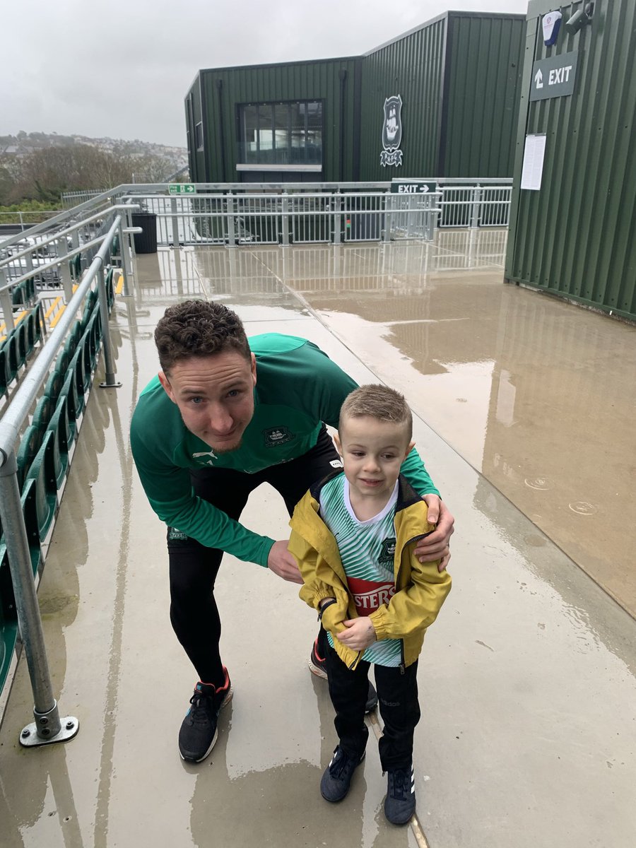 tonygibbins85's tweet photo. @Argyle @ArgyleEvergreen really hoping that there’s an open training session before the season starts. Dylan got into argyle when we wandered in on a trip to central and now he lives for it. https://t.co/HChXSRLQOC