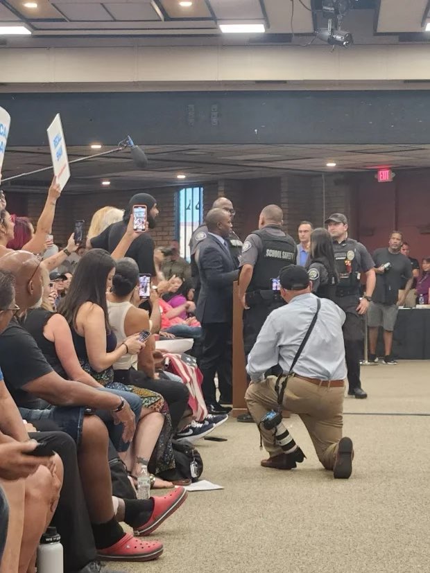 thepomonan's tweet photo. California State Superintendent of Public Education @TonyThurmond was removed by Chino Unified School Board  President after the president attempted to engage the superintendent from the dais. 

The superintendent was present in support of LGBTQ+ Students @ChinoValleyUSD https://t.co/hAcysjUv7S