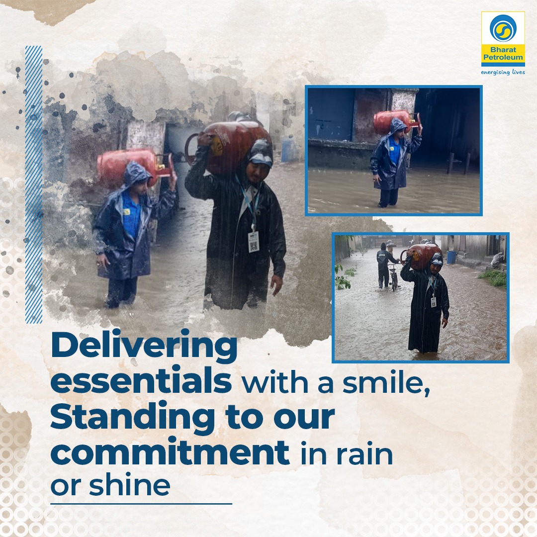BPCLimited's tweet photo. Unstoppable service ..delivered! 

Heavy rains across Mumbai do not deter the commitment of our breavehearts who deliver convenience at your door step!!

#UnstoppableService #MumbaiRains #LPGDelivery https://t.co/mq33GNIyti