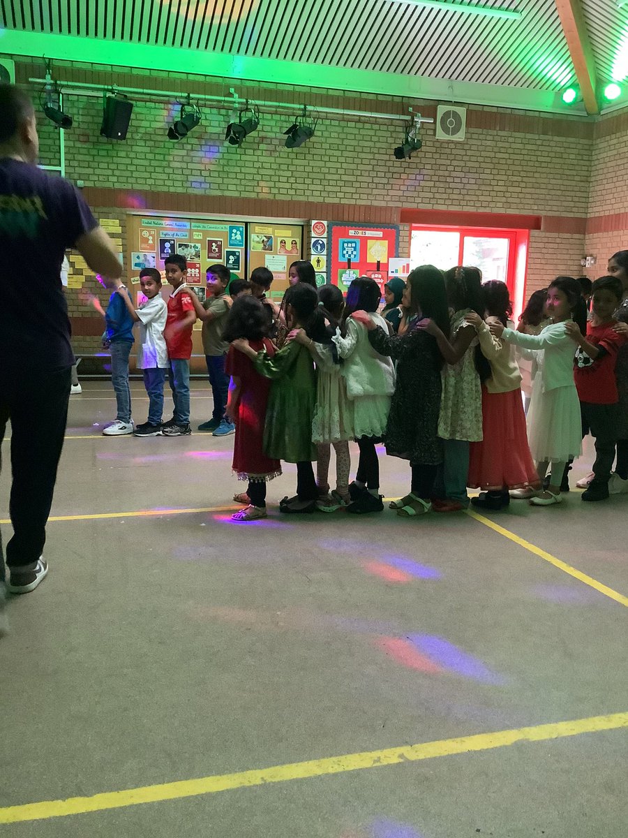 Halley Year 1 tweet media