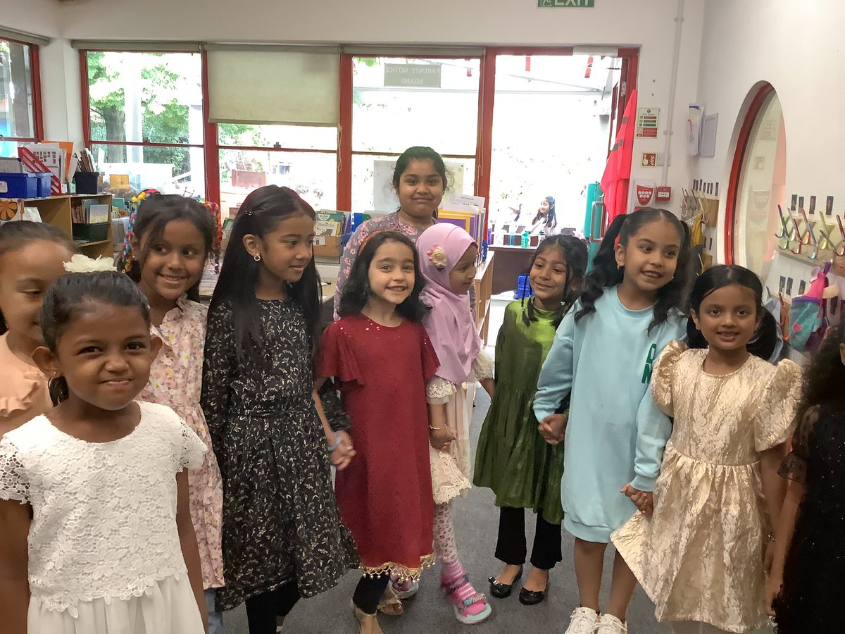 Halley Year 1 tweet media