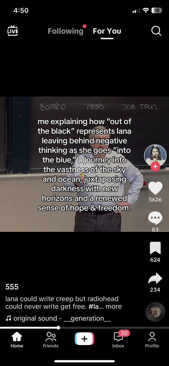 chickenpumps2's tweet photo. Lana fans are so fucking stupid https://t.co/7bIWJCyvgE