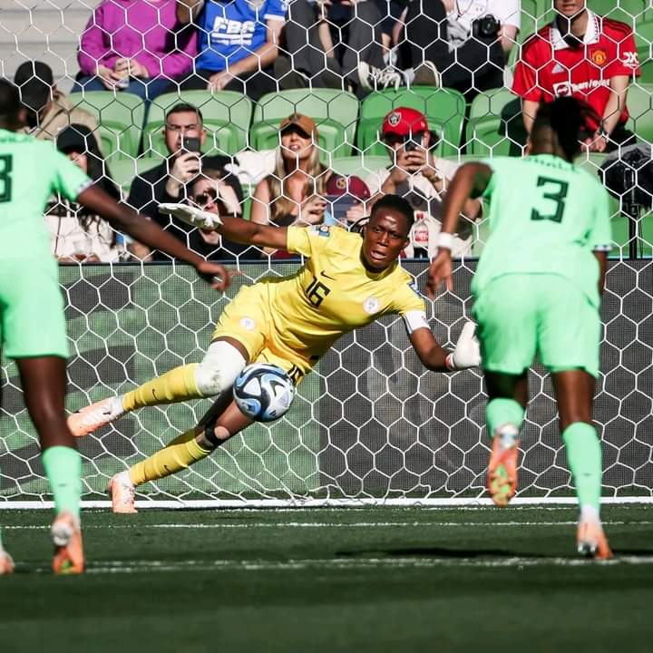 Nnadozie well done and worthy award recepient woman of the match Nig 0-0Can.
#FIFAWomensWorldCup 
#SoarSuperFalcons 
#Lastteamstanding