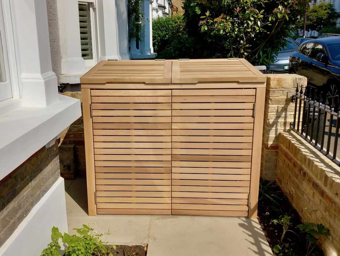 Inspired by the <a href="/ZoeClaymore/">🌱Zoe Claymore</a> Renter's Retreat garden at RHS Hampton Court, discover 4 stunning garden products that will transform any new garden into a beautiful oasis and can be taken with you when you move: gardentrellis.co.uk/page/news/view… 

#GardenIdeas #MovingHouse