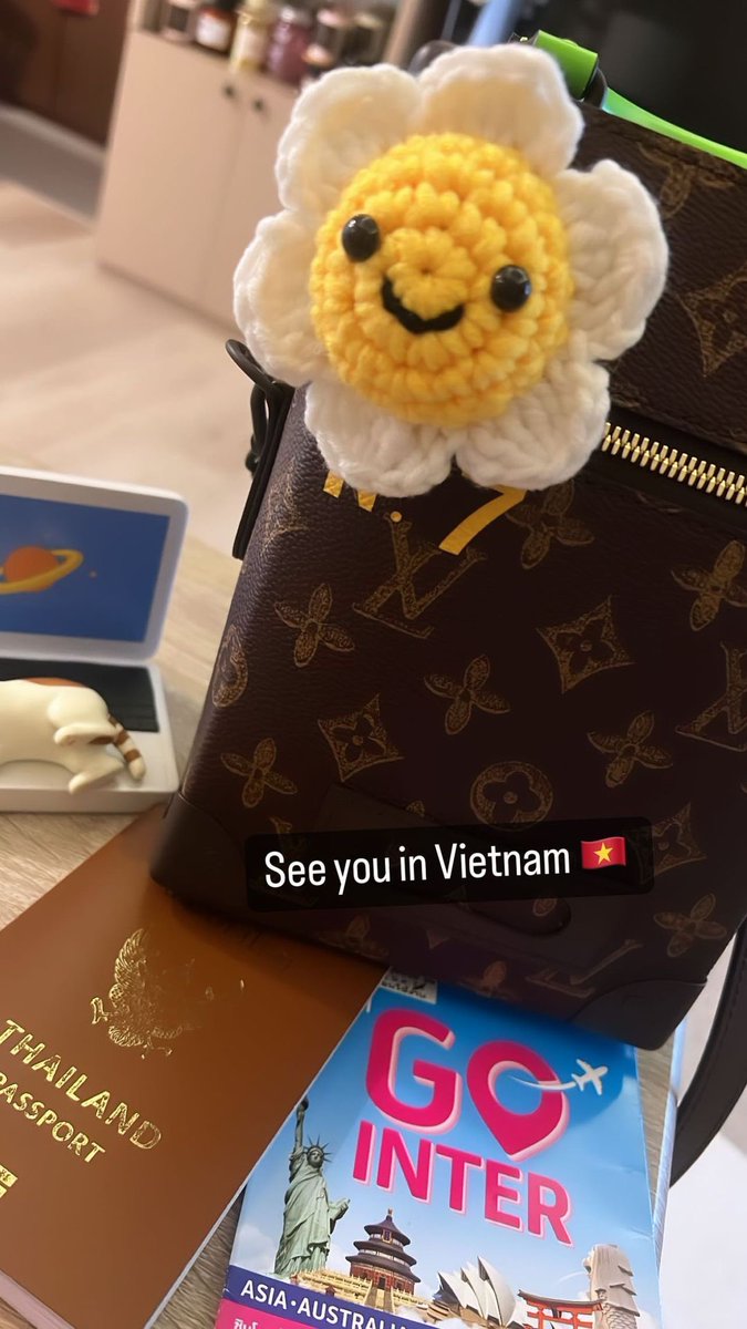EarthOfficialFC's tweet photo. See you in Vietnam 🇻🇳
IGs : theearthe
Earth Pirapat
@Earth_Pirapat #EarthPirapat
#simgointerxearth https://t.co/Ryb40kvtho