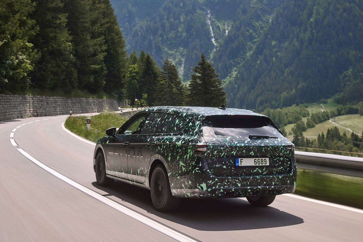 Škoda Auto News tweet media