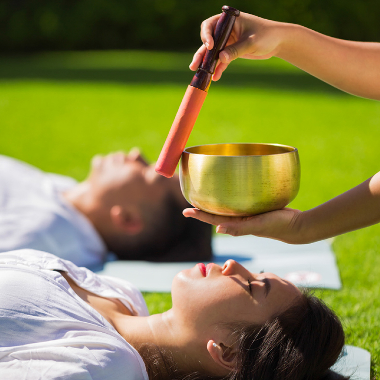 themuliabali's tweet photo. Experience a body, mind & soul rejuvenation like no other with our 60 minute personalized sound healing session. This generations-old practice brings deep relaxation and harmony to your body through the vibrations of Tibetan singing bowls by balancing your chakras #EscapetoMulia https://t.co/t76WKml7U2