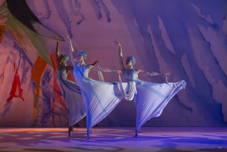 Encore la tête dans les  ⭐️⭐️ ⭐️ 🤗😊, c’était le 14 juillet <a href="/operadeparis/">Opéra de Paris</a> , représentation solidaire du Ballet Signes de Carolyn Carlson offerte à 50 bénéficiaires d’associations caritatives soutenues par la <a href="/FondationOrange/">FondationOrange</a> <a href="/OrangeSolidariT/">Orange Solidarité</a> 
 <a href="/fcosson2/">francoise cosson</a> <a href="/MSophieCalot/">Marie-Sophie Calot de Lardemelle</a> <a href="/DNICOUE/">Diane LARUE-NICOUE</a>