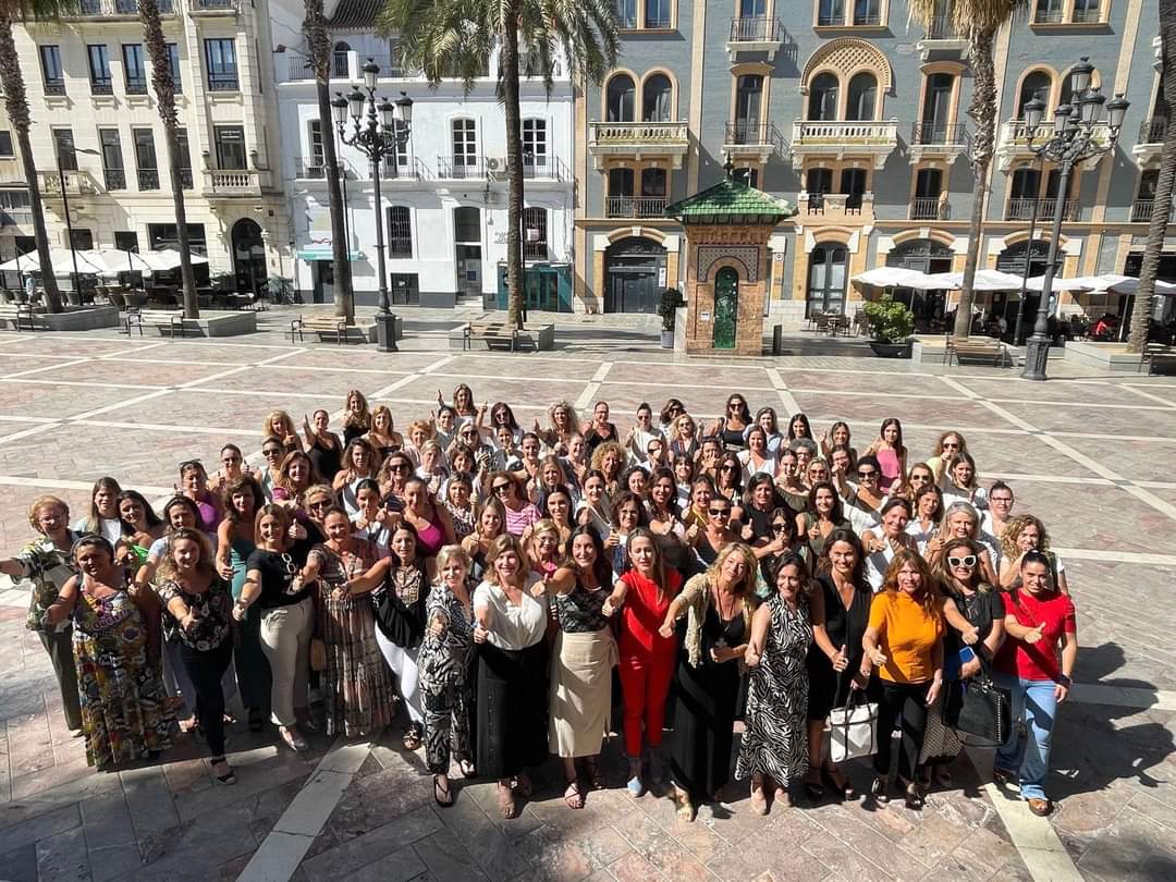 PPCartaya's tweet photo. Las mujeres del Partido Popular de #Cartaya acudieron, en la mañana de ayer, a un acto en el que se reivindicó la igualdad y el importante papel que este partido tuvo en la 𝗺𝗼𝗱𝗶𝗳𝗶𝗰𝗮𝗰𝗶𝗼́𝗻 𝗱𝗲 𝗹𝗮 𝗶𝗻𝗰𝗼𝗺𝗽𝗲𝘁𝗲𝗻𝘁𝗲 𝗟𝗲𝘆 𝗱𝗲𝗹 𝗦𝗼𝗹𝗼 𝘀𝗶́ 𝗲𝘀 𝗦𝗶́ ❌ https://t.co/OGJNuFGhzV