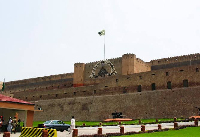 The Bala Hissar Fort in Peshawar should be a public space that is open for all visitors & in an ideal world, could attract domestic & foreign tourists. Instead, like so many of this country's historical sites, it is being used by the military as the FC Headquarters. Such a shame!