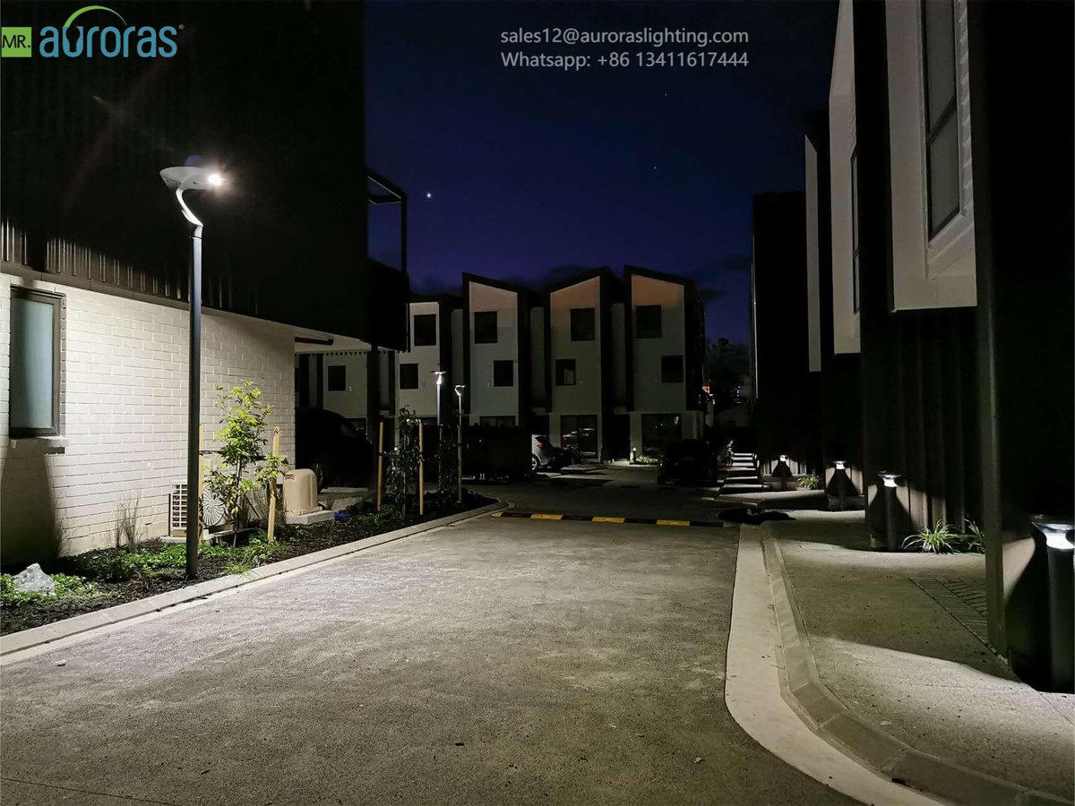 Ruby61057406's tweet photo. Dark Sky-Friendly Lighting - Themis solar post light -New design, approved by the International Dark sky association. Minimize glare while reducing light trespass and skyglow.

sales12@auroraslighting.com
Whastapp:+86 13411617444

#solargardenlight， #solarpostlight https://t.co/WiKlDlfCSX