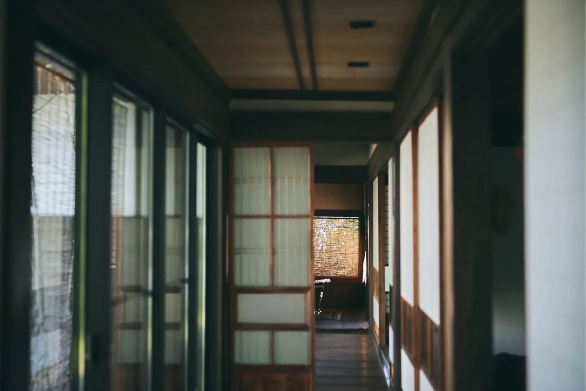 macrostar's tweet image. 무인 양품이 있는 생활을 체현할 수 있는 오래된 민가를 리노베이션한 중장기 체류형 시설 MUJI BASE KAMOGAWA, 8월 1일 오픈. 최대 5인, 2박 3일 5만 5천엔부터, 에어비앤비를 통해 예약 muji.com/jp/ja/special-…