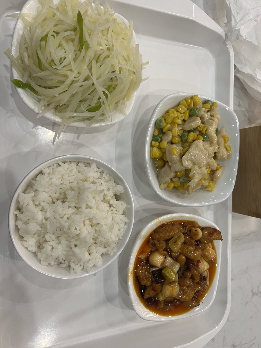 buggyqin's tweet photo. 早饭➕中饭补登记。碳水摄入过多的样�� https://t.co/w6bm1dJC3v