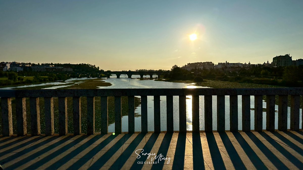 “Las oportunidades son como amaneceres. Si espera demasiado, no los ves.”
William Arthur Ward

#foto #badajoz #somosbadajoz #amanecer #extremadura #fotografia #badajozcity