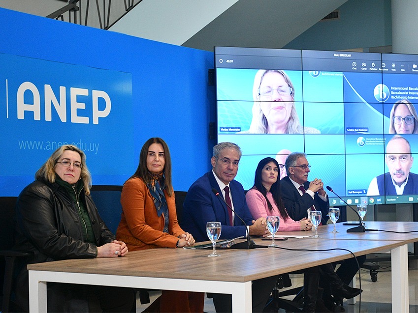 iborganization's tweet photo. Orgullosos de anunciar que la Administración Nacional de Educación Pública de Uruguay (ANEP) ha firmado un acuerdo con el IB con el fin de incorporar el Bachillerato Internacional en su oferta educativa 👏

Lea la noticia completa: https://t.co/bOfZSmTVgb

@ANEP_Uruguay https://t.co/o3g9qGRL2L
