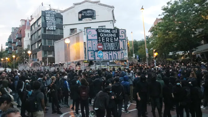 3CatInfo tweet media