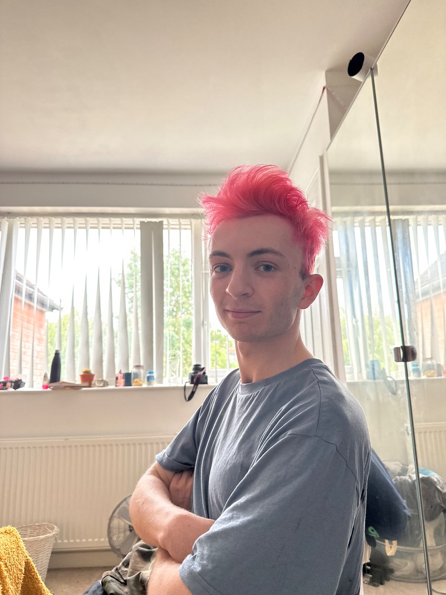 Ned - Yellowisnice tweet media