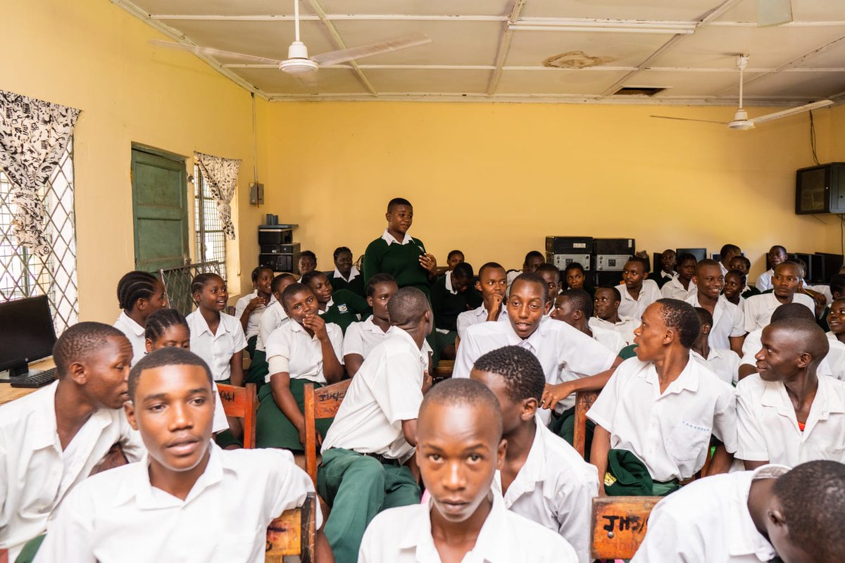 Key takeaways  included: 
1️⃣ Understanding Mental Health: Let's talk openly about well-being, free of judgment.

2️⃣ Coping Strategies: Equipping students with tools to manage stress and build resilience.

3️⃣ Access to Resources: Empowering with knowledge about available support.