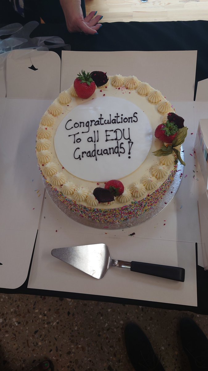 ba_edu_uea's tweet photo. Cake's up! #schoolsoutforsummer congratulations to all our students graduating today 🎉🎓 https://t.co/VtBJxzSUsM