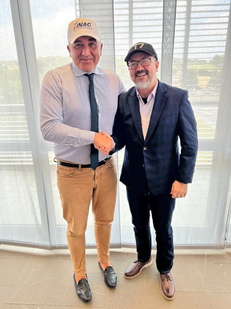 inac_ve's tweet photo. Durante la jornada de trabajo, la delegación 🇻🇪 estableció importante reunión con la AAC de la República de San Marino, a fin de afianzar una hoja de ruta para futuras operaciones aéreas que impulsen el crecimiento del transporte aéreo y el turismo de las naciones. https://t.co/pLXADay2HE