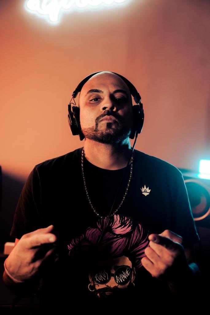 WCofHipHop's tweet photo. We are honored to announce the newest Committee member representing the amazing country of India. DJ ARTIFX who sits on the Knowledge Committee and the DJ Committee #hiphop #india #wcohh #djartifx #hiphopculture #worldcupofhiphopcompetition https://t.co/TpHNQZZ3L8