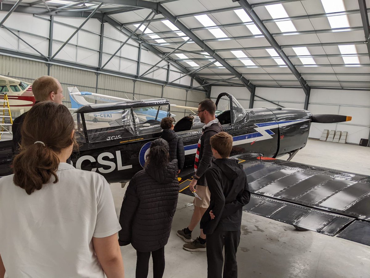 GrampianPrimary's tweet photo. The afternoon was spent constructing and testing gliders before a final class competition! https://t.co/VCmrVk6y4K