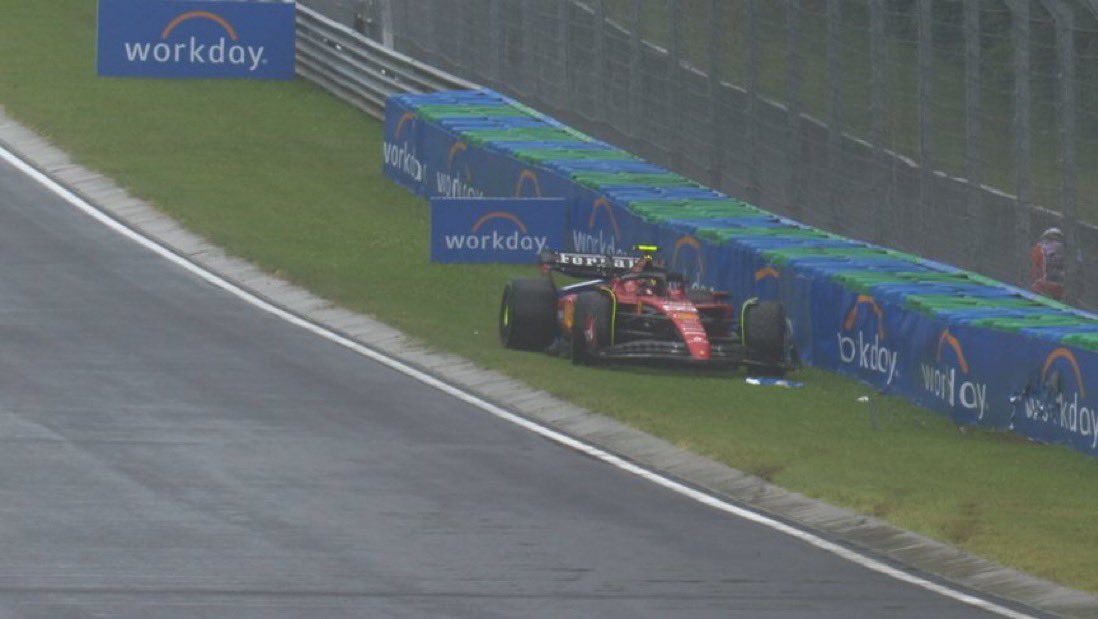 Carlos Sainz this season:

• Crashed into Alonso in Australia
• Got a 5s penalty in Australia+Miami
• Crashed in Monaco FP2
• Crashed into Ocon in Monaco
• Spun losing good points in Monaco
• Crashed in Canada FP3
• Crashed in Hungary FP1

Yet Leclerc is the… error prone?