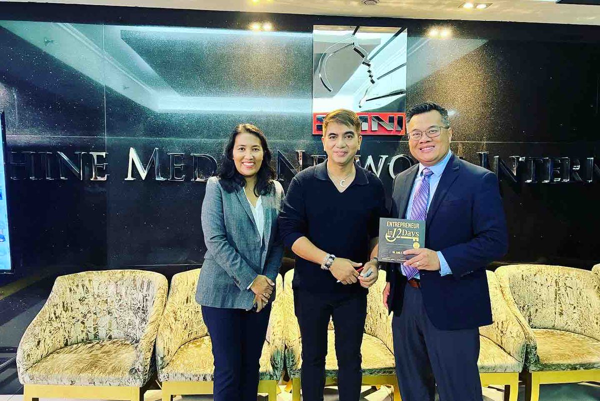 DrKimKhauv's tweet photo. Thank you for opportunity to be on your EntrePinoy show @balitadrcarl !  Nice to also meet the founder of @labeautelounge__ !  

#entrepinoy #entrepreneur #chiropractic #healthylifestyle https://t.co/wX5MTlU9OL