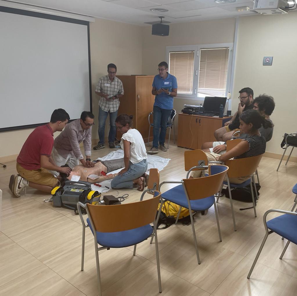 Esta semana #IAVANTEsimulación hemos continuado impartiendo formación en #SVA ¡Gracias a los profesionales participantes y docentes por su implicación y esfuerzo! <a href="/saludand/">Consejería de Salud y Consumo</a> <a href="/pacopepegg/">Paco Pepe Gómez</a> <a href="/AguadoJavier/">Javier Aguado Campos</a>