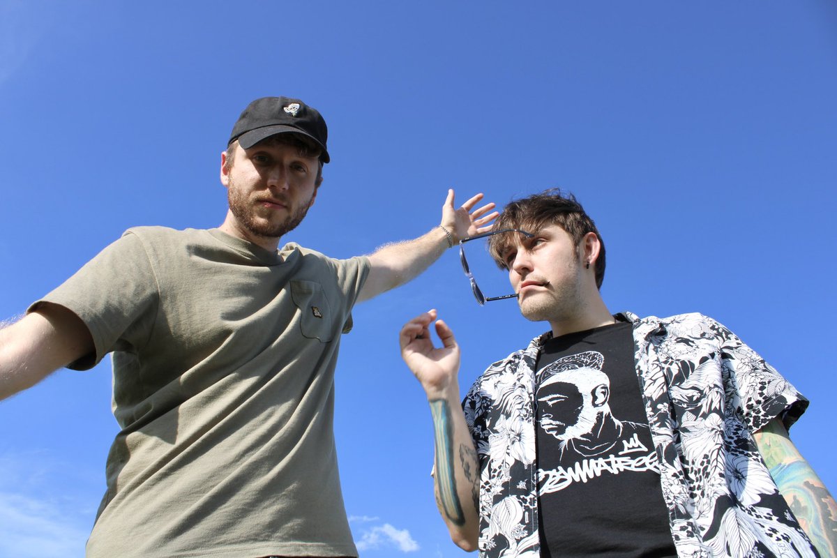 RealBrokenColor's tweet image. ‼️SPACE KID IS HERE!‼️
We’re so happy to finally get this song out to y’all! Who’s listening?? 🌌👶
linktr.ee/brokencolor