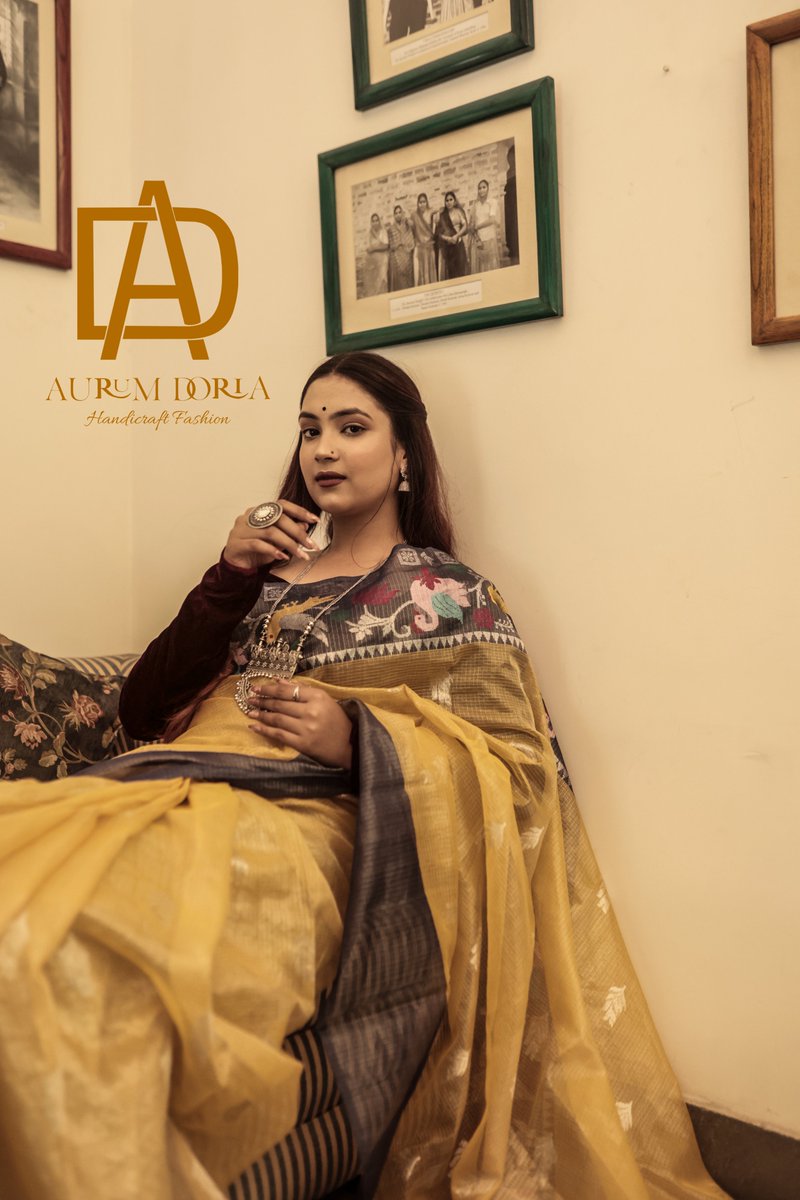 AurumDoria's tweet photo. A true masterpiece by our weavers at https://t.co/9d3qcTzteN

For bookings &amp; orders 📲+91 9214893867

#AurumDoria #effortless #luxury #purehandlooms #loveforsarees #bridalwear #sareelove #indianfashion #sareesofinstagram #kotadoria #kaithoon #zariwork #saree https://t.co/vAAyBYNoZU