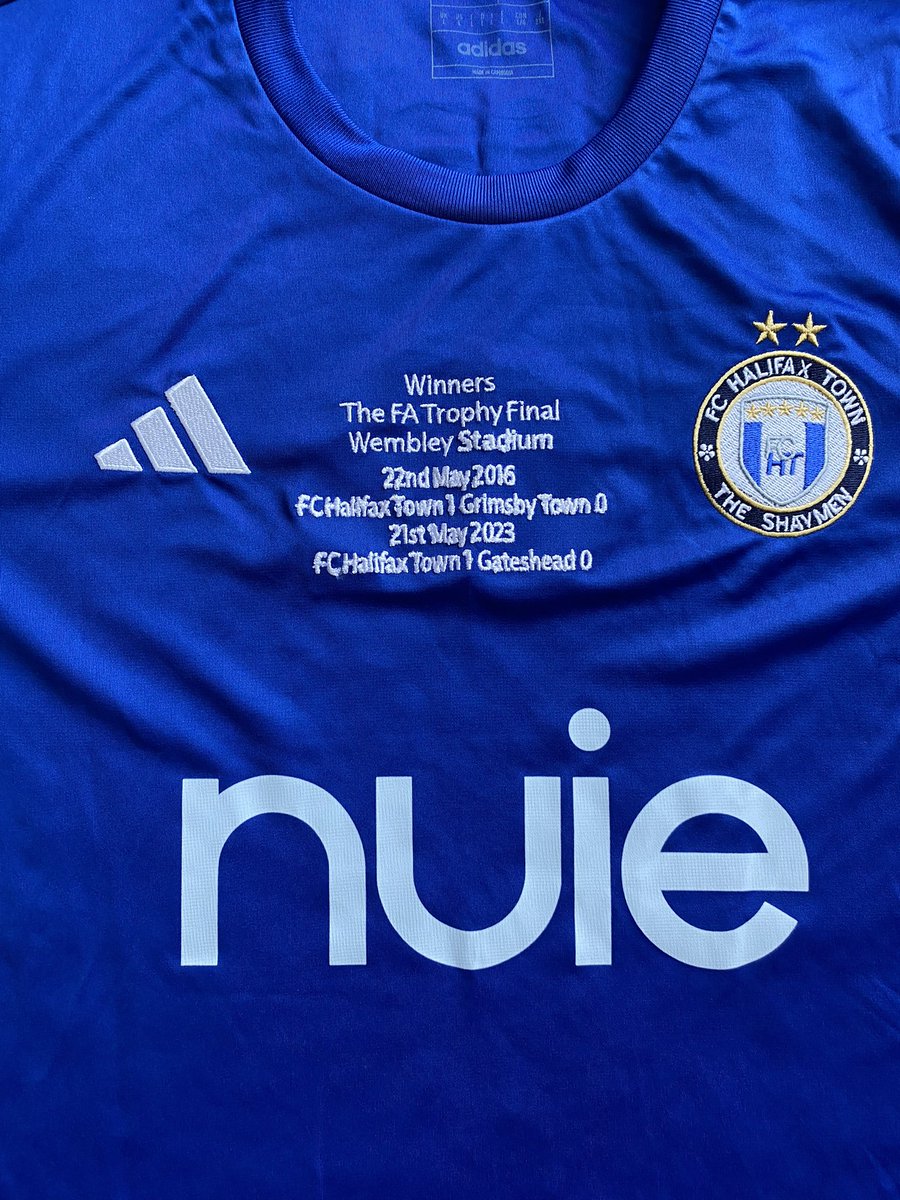 AManCalledLee's tweet image. @FCHTOnline #FinallyArrived #WembleyWinners #FCHalifaxTown #FCHT