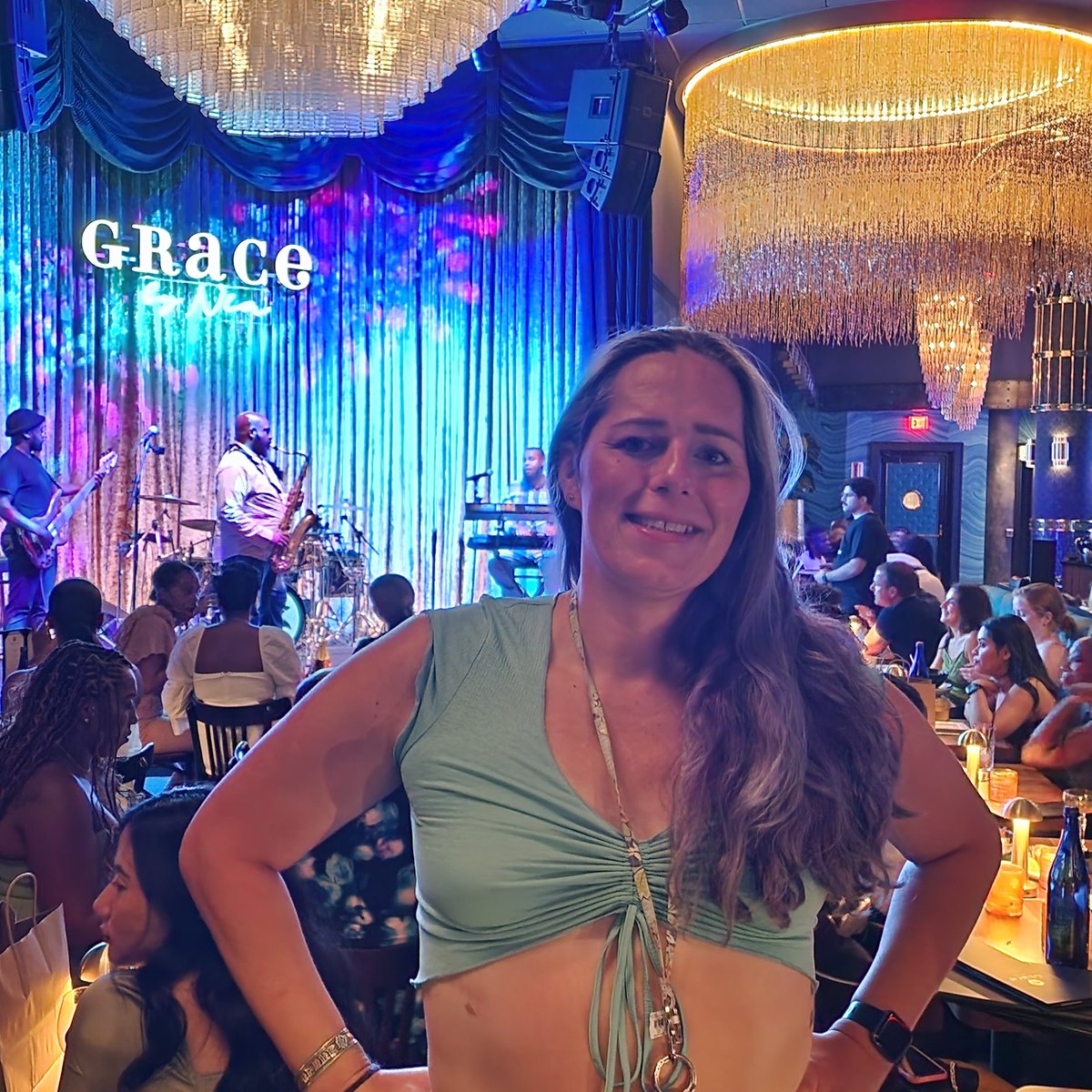 Sometimes you just need comfort food, like when you order the carrot cake chicken and waffles <a href="/gracebynia/">gracebynia</a>