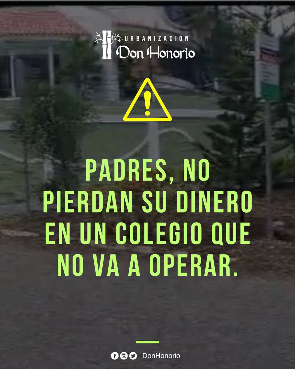 donhonorio1's tweet photo. La casa donde quieren instalar el Colegio Montessori Sonrisas Creativas está en violación a  la Ley no.368-22 por la cual la @AlcaldiaDN les colocó un letrero de OBRA PARALIZADA.   Y a pesar de eso han realizado dos actividades por encima de las autoridades @EducacionRDo https://t.co/Qmhvb46Y2J