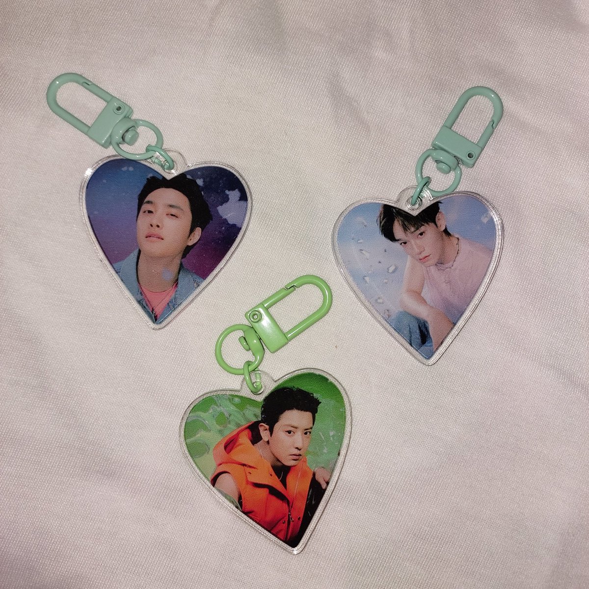 yaaayyy99's tweet photo. want to sale // wts exo keychain love cream soda ver. 🥂

21k (per member cuma 2 pcs ya)

minat? dm juseyoo 💌

#keychainexo #CreamSoda https://t.co/7hCBHBgwwo