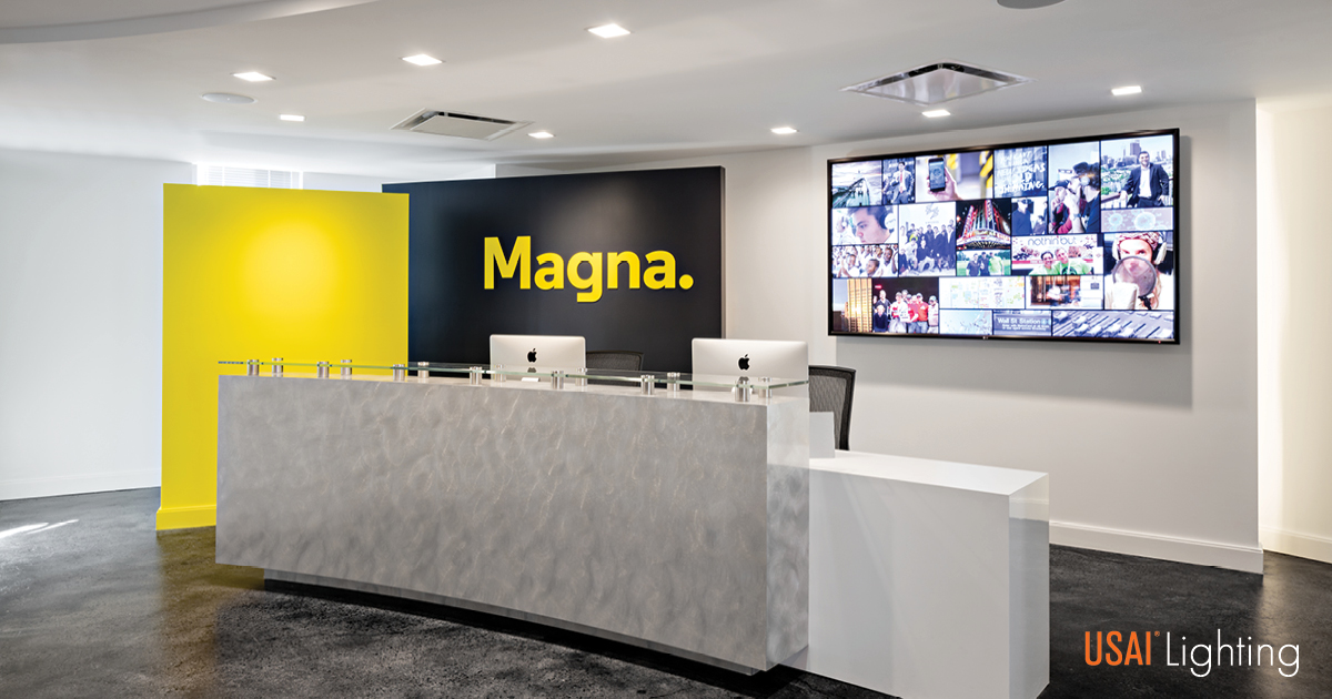 USAILighting's tweet photo. A splash of color adds visual interest to the Magna Group NYC reception area, highlighted by BeveLED downlights in this #throwbackthursday post.
https://t.co/0bwITi1CWw
.
.
Architect: Spector Group
Photograph: Ben Gancsos
.
.
#beveled #receptionarea #officedesign #splashofcolor https://t.co/mS5Y7eugER
