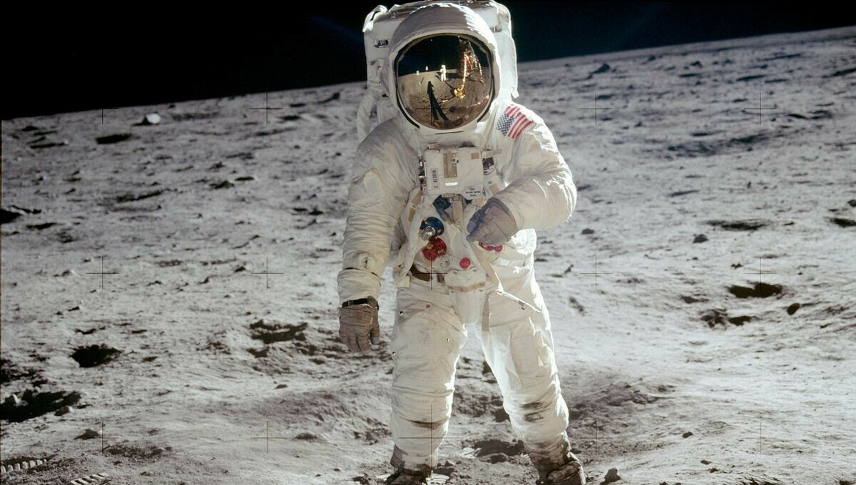 🌖 21 juillet 1969 : le monde assiste en direct aux premiers pas de l'homme sur la Lune.

🎧 Revivez ce moment historique en écoutant celles et ceux qui l'ont vécu ➡️ l.franceculture.fr/G1X