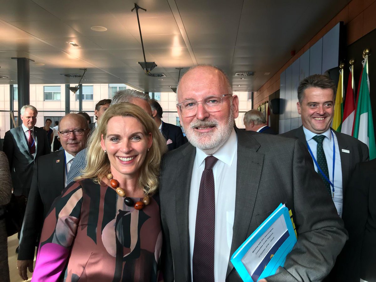 Als iemand het kan is hij het!
Fan van Frans @TimmermansEU want hij is een gedreven multi-talent en pleit al jaren voor de groen-rode samenwerking. 
#daadbijhetwoord
<a href="/groenlinks/">GroenLinks</a> <a href="/PvdA/">Partij van de Arbeid</a>