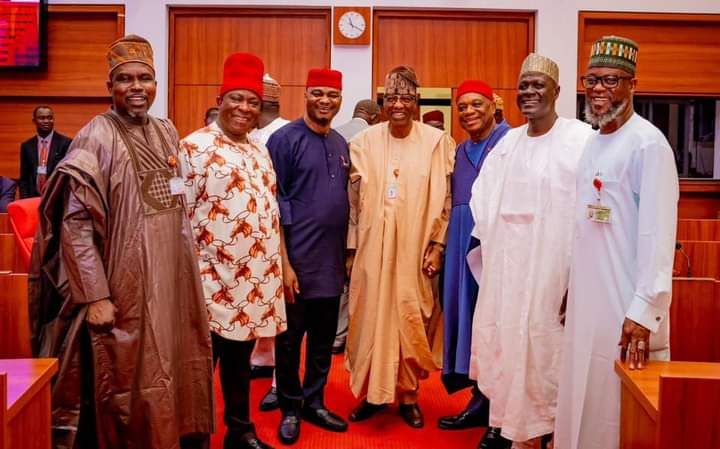 ogunapcofficial's tweet photo. Photo News: Senator @SalisuShuaibA Yesterday at Plenary with his colleagues.

#SASisOkay
#OgunCentralMovingFoward
#UncommonLegistlation
#SASupdate https://t.co/QJyGwZ5sPM