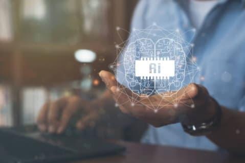 Basé sur l'IA, Bard est un robot conversationnel lancé par Google en mai 2023. Ce chatbot représente un concurrent sérieux à ChatGPT. #digital #crm #communication #marketing #emarketing bit.ly/3rHar1R