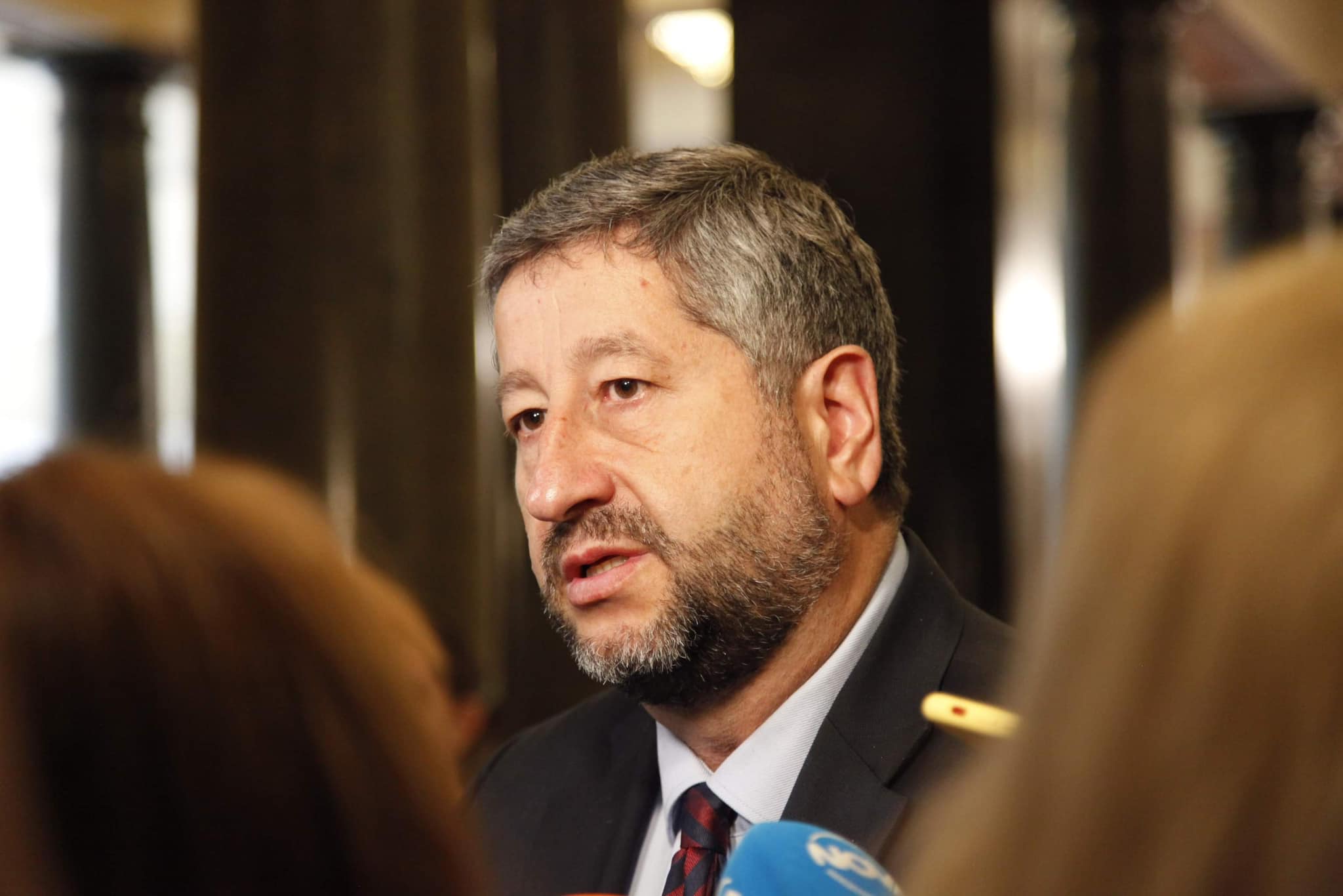 Да, България! on Twitter: "Христо Иванов: Румен Радев се държи като ...