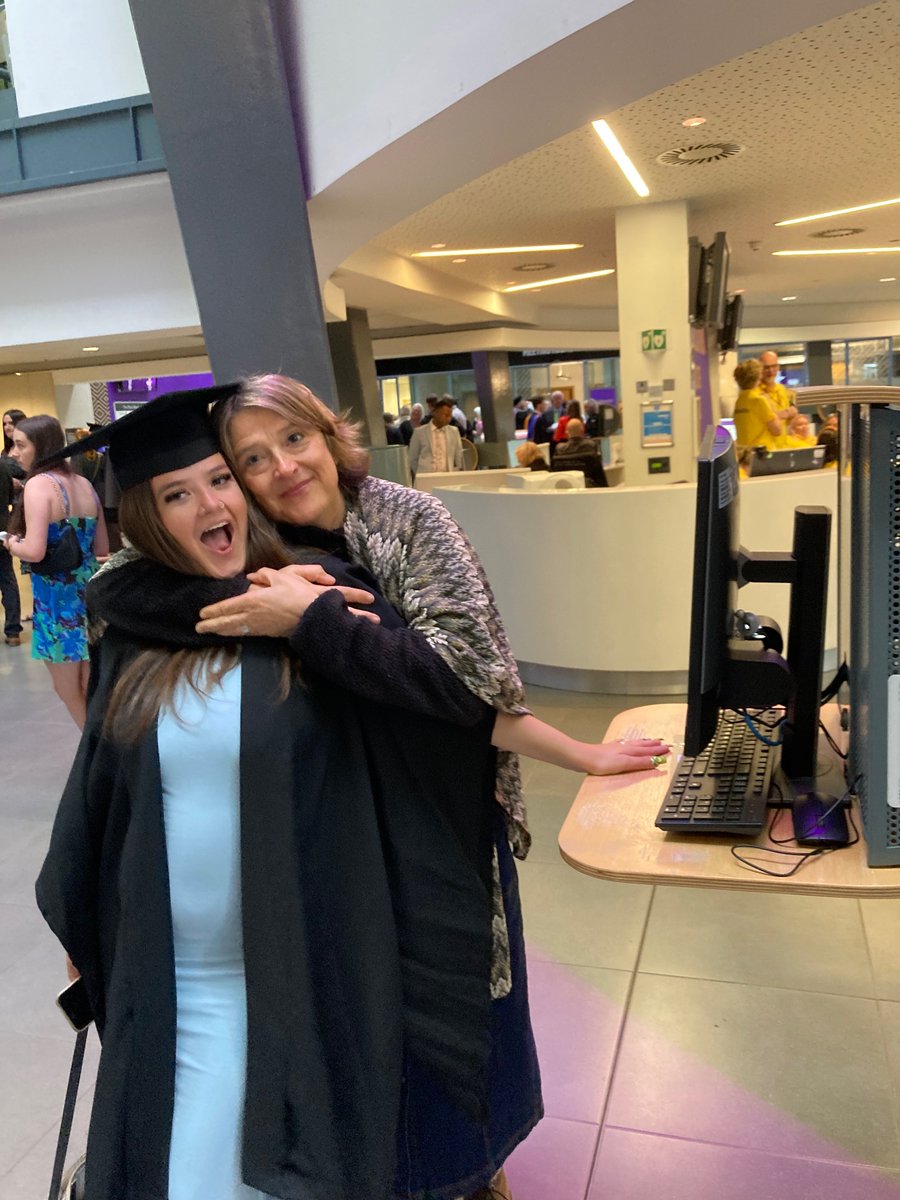 Congratulations <a href="/WinGrenier/">winnie</a> #LeedsBeckettGrads 👩🏻‍🎓